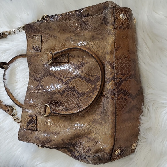 Michael purse, wallet and dust bag - Picture 7 of 14